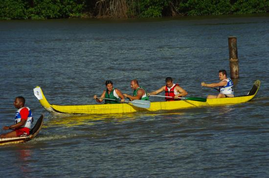 Course de pirogue